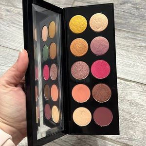 Pat McGrath Labs Mothership VIII divine rose ll eyeshadow palette